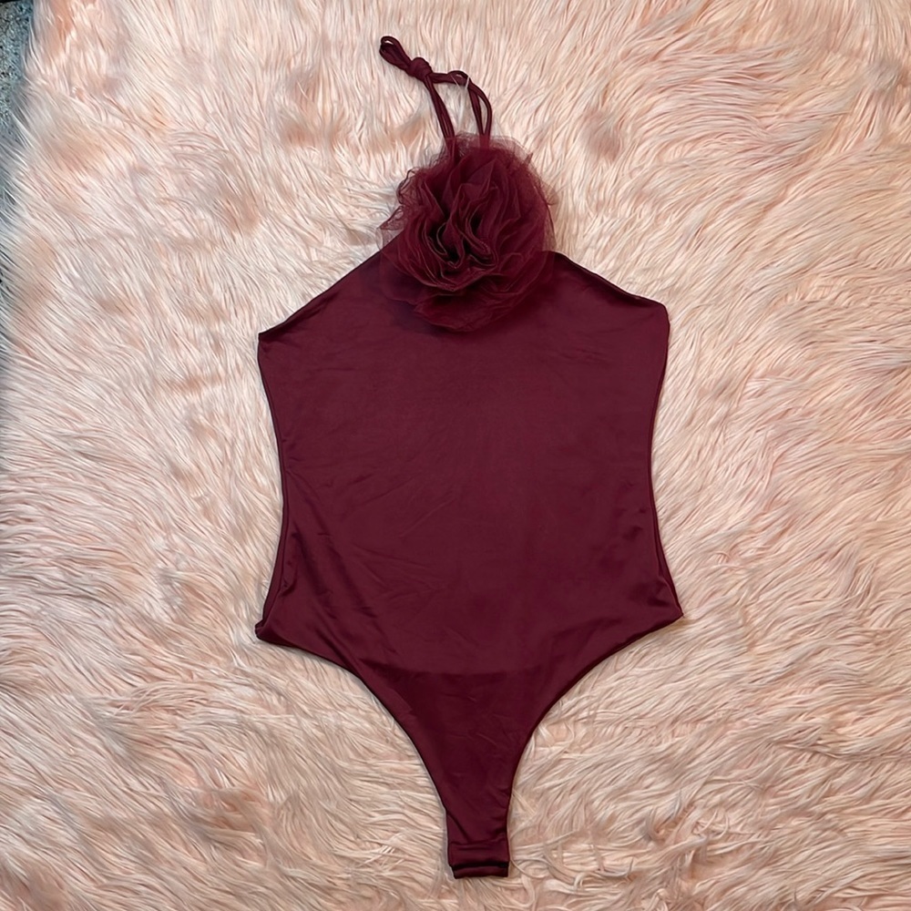 Fashion Nova Floral Feeling Burgundy Large Flower Decor Woman’s Bodysuit Size XL
